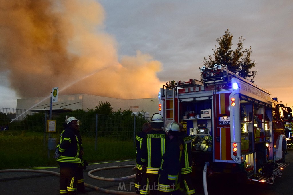 Grossbrand Halle Troisdorf Kriegsdorf Junkersring P275.JPG - Miklos Laubert